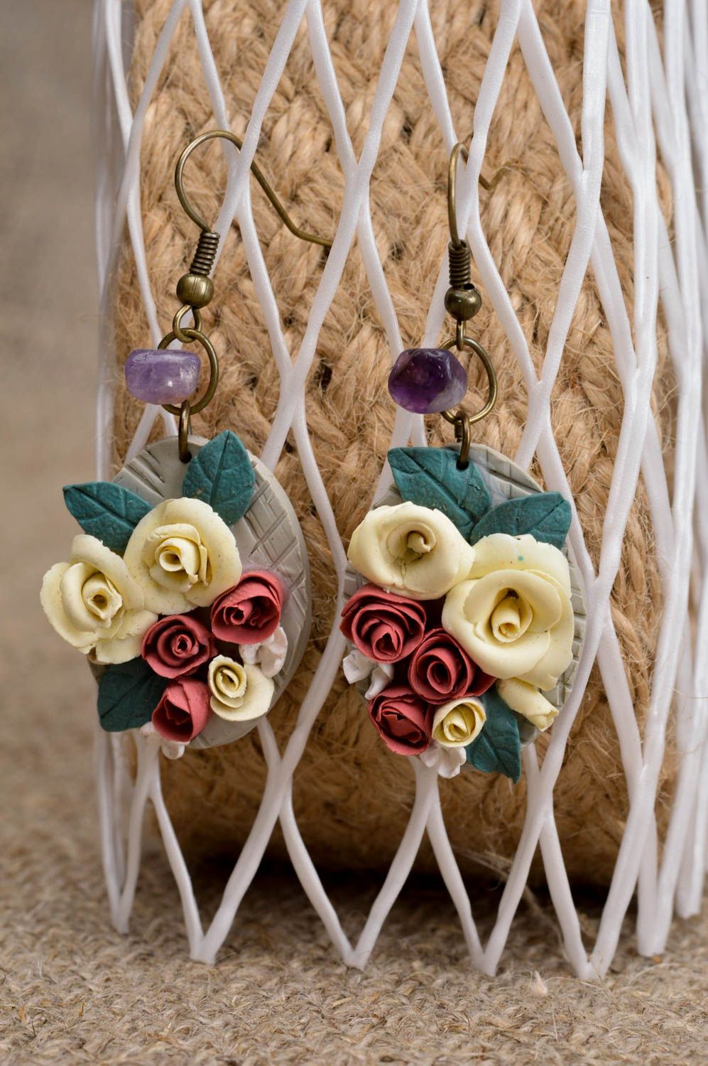 Модные серьги украшение ручной работы серьги из полимерной глины с цветами фото 1