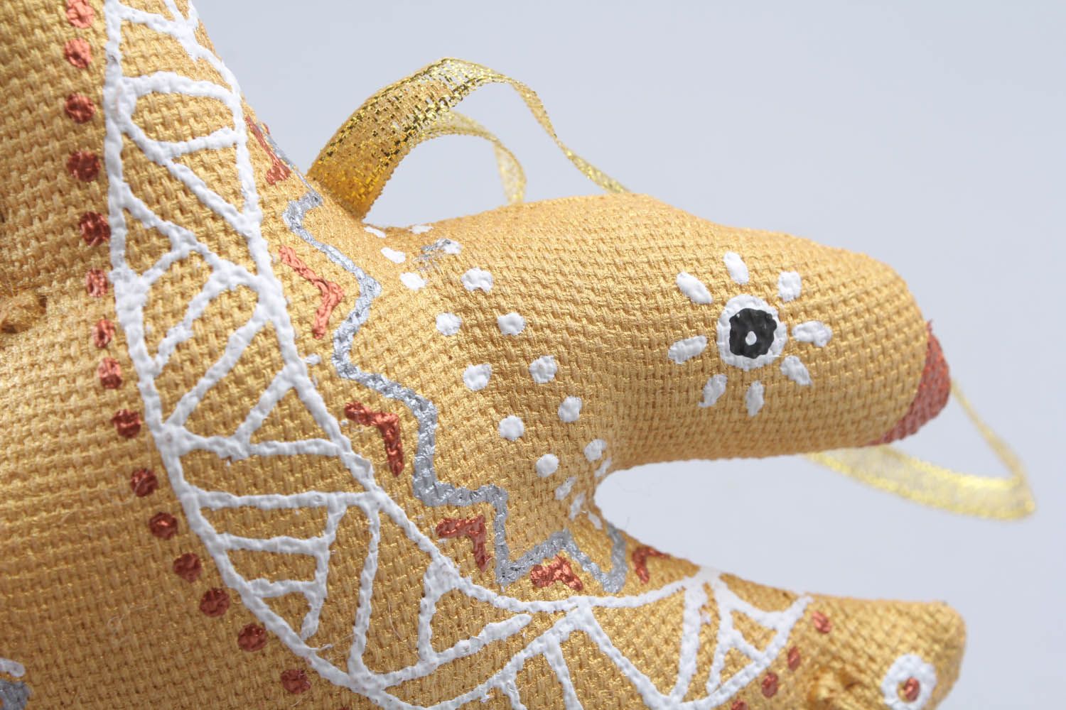 Pingente macio têxtil feito à mão de tecido para decoração do interior de materiais naturais Pássaro do fogo foto 2