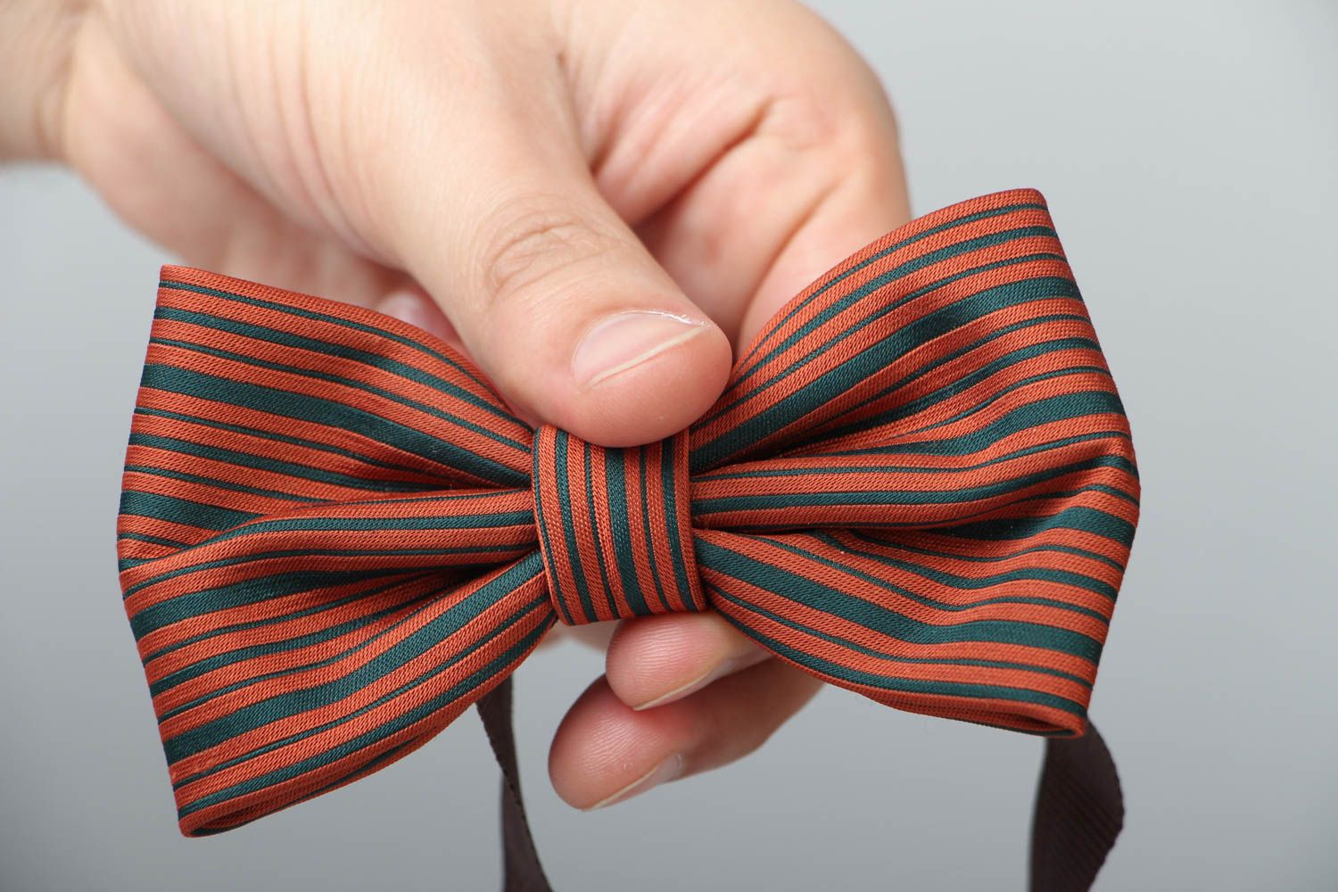 Striped fabric bow tie photo 4