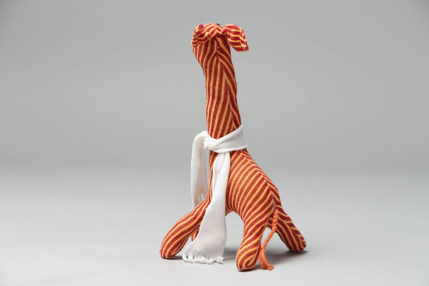 Giraffa carina fatta a mano pupazzo di peluche giocattolo simpatico da bambini foto 3