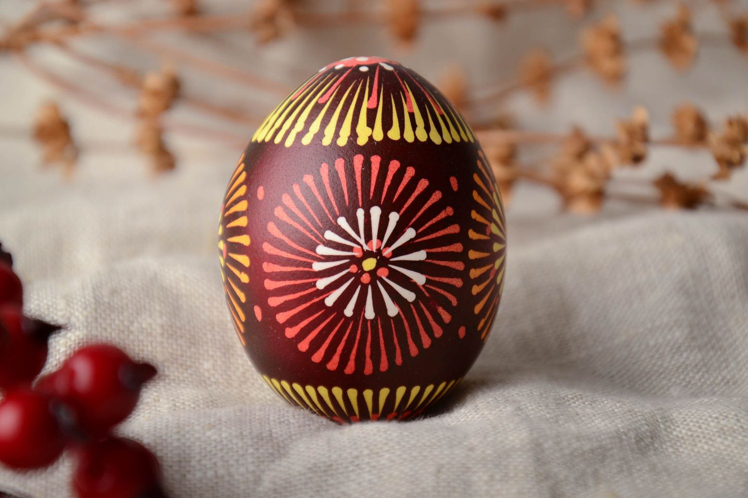 Пасхальное яйцо ручной работы лемковская роспись  фото 1