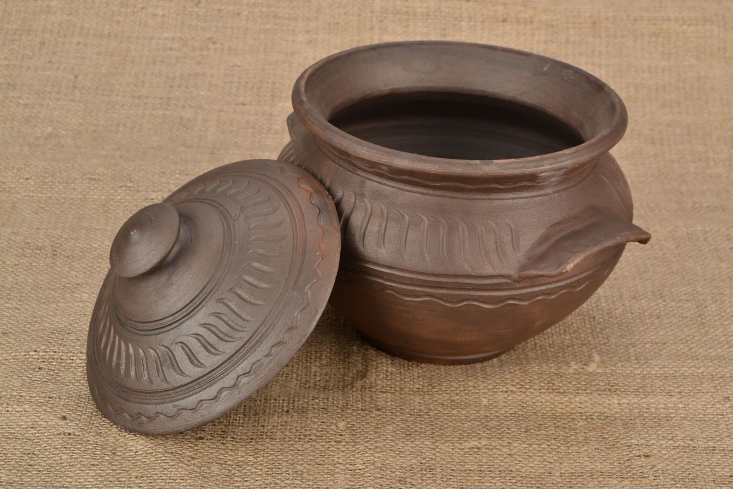 Pot de cuisine en argile fait main original soupière vaisselle avec ornement photo 2
