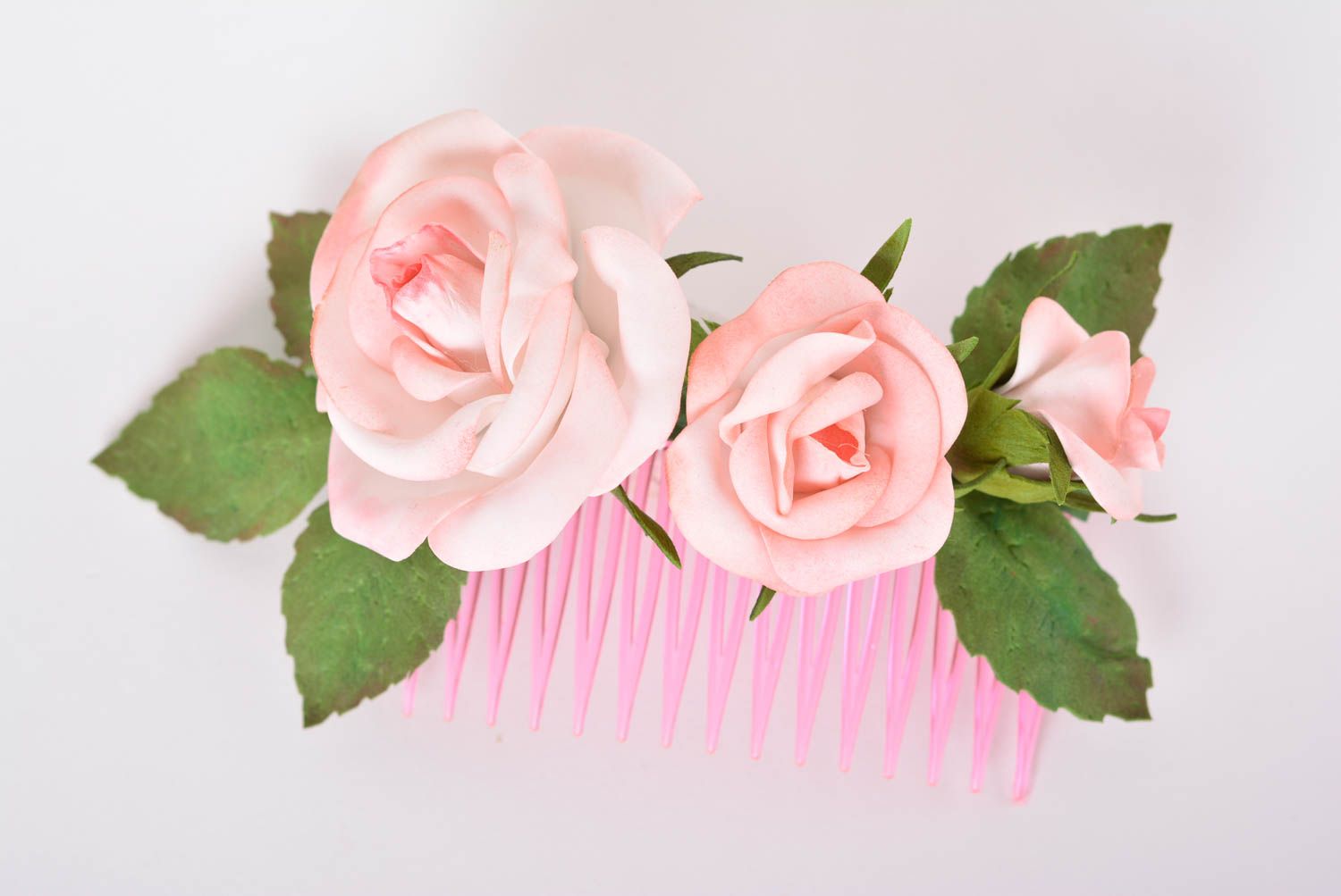 Заколка ручной работы розовые цветы из фоамирана украшение для волос праздничное фото 1