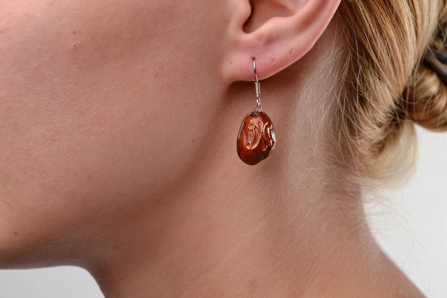 Boucles d'oreilles pendantes Bijou fait main Cadeau pour femme festives brunes photo 1