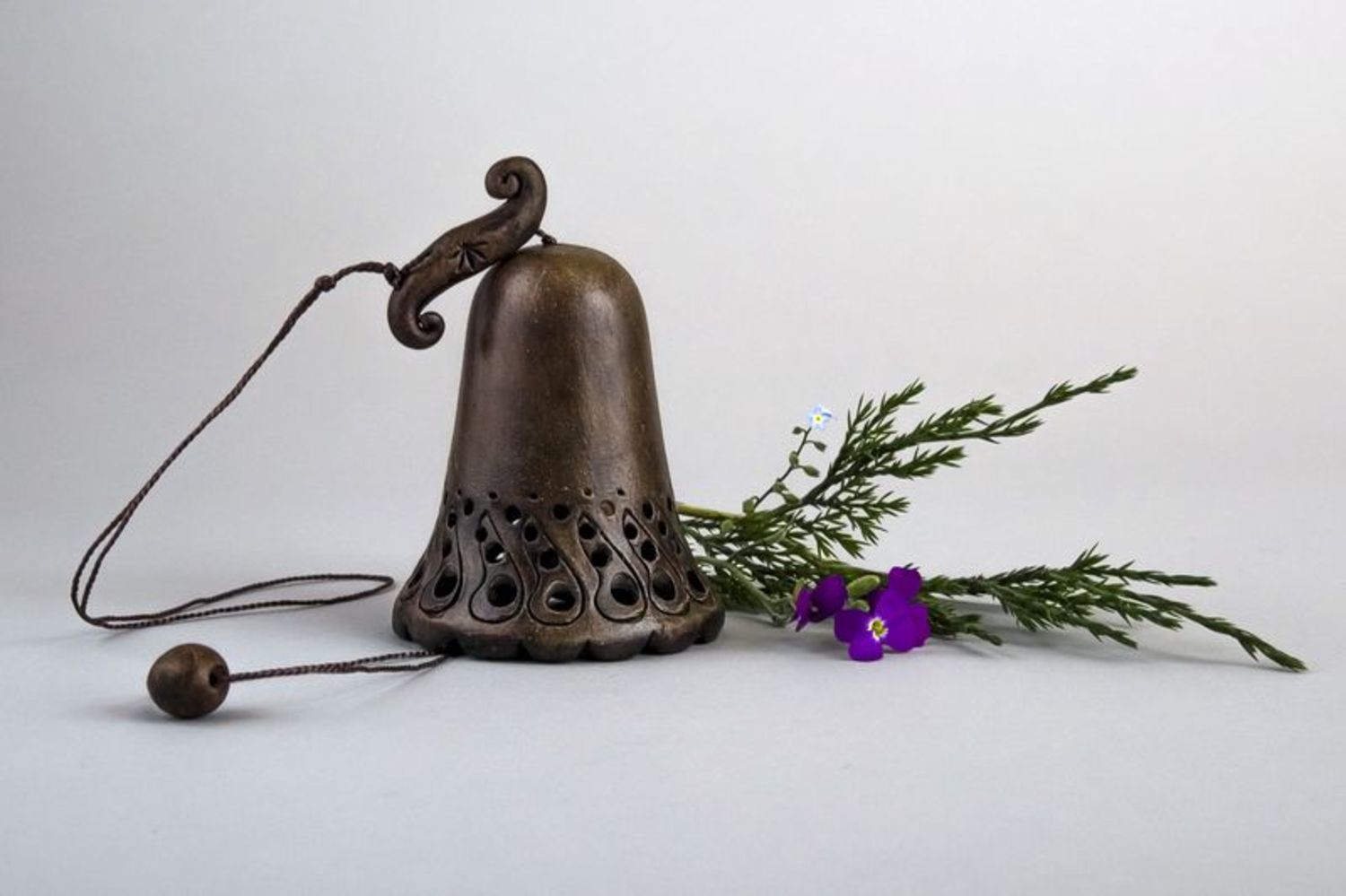 Campanello d'autore in ceramica fatto a mano campanella tenera marrone
 foto 4