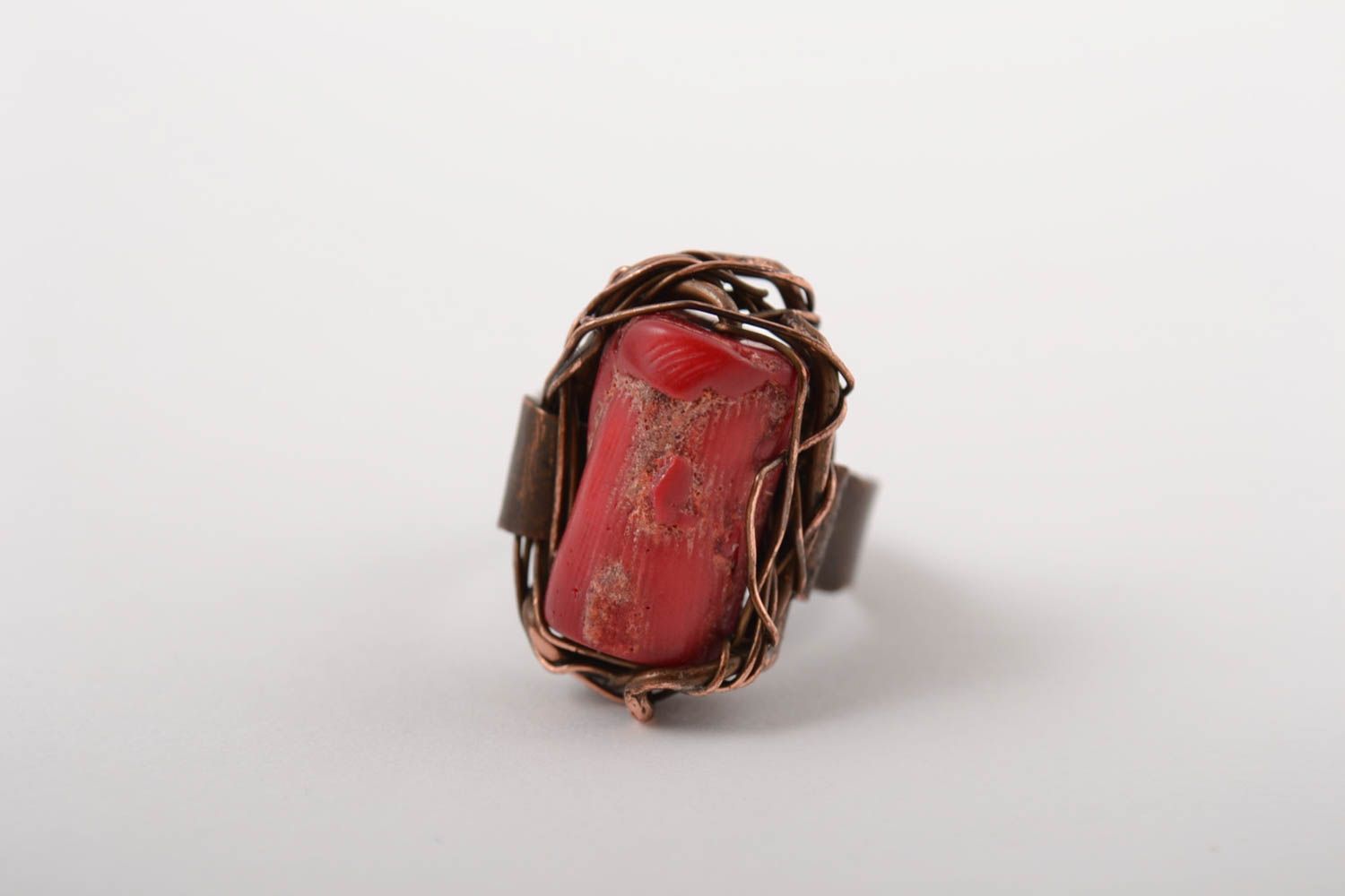 Schöner Ring handmade Damen Modeschmuck Kupfer Ring mit Koralle in Wire Wrap  foto 2