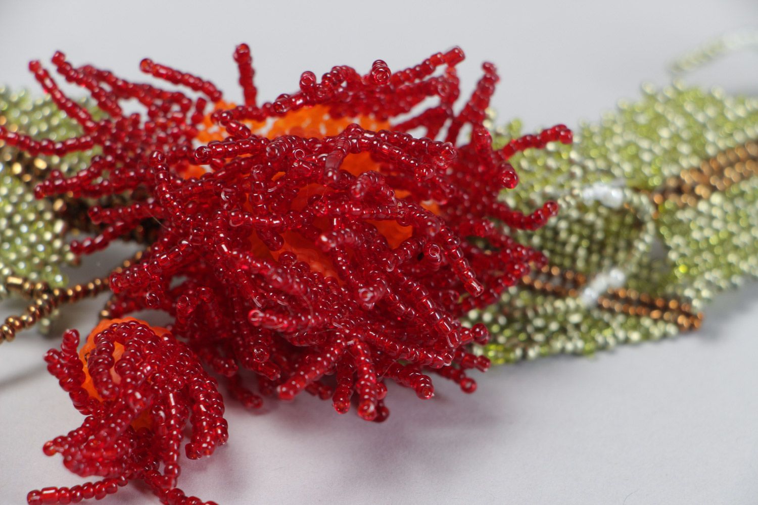 Handgemachtes rotes Collier aus Glasperlen und Flußperlen Frauen Schmuck   foto 4