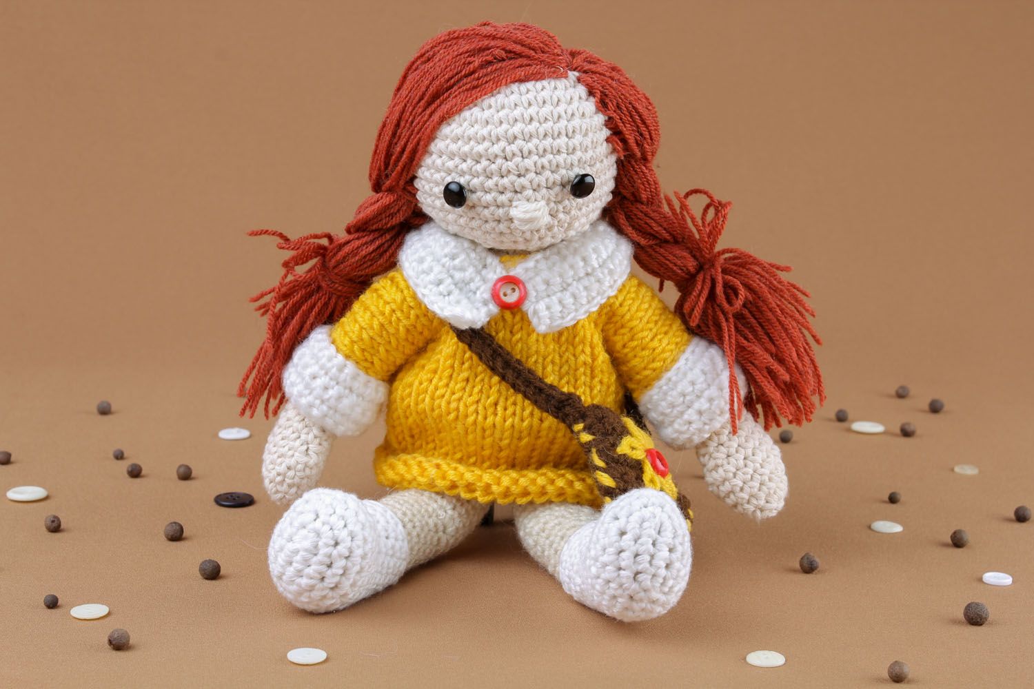 Jouet tricoté petite poupée faite main photo 1