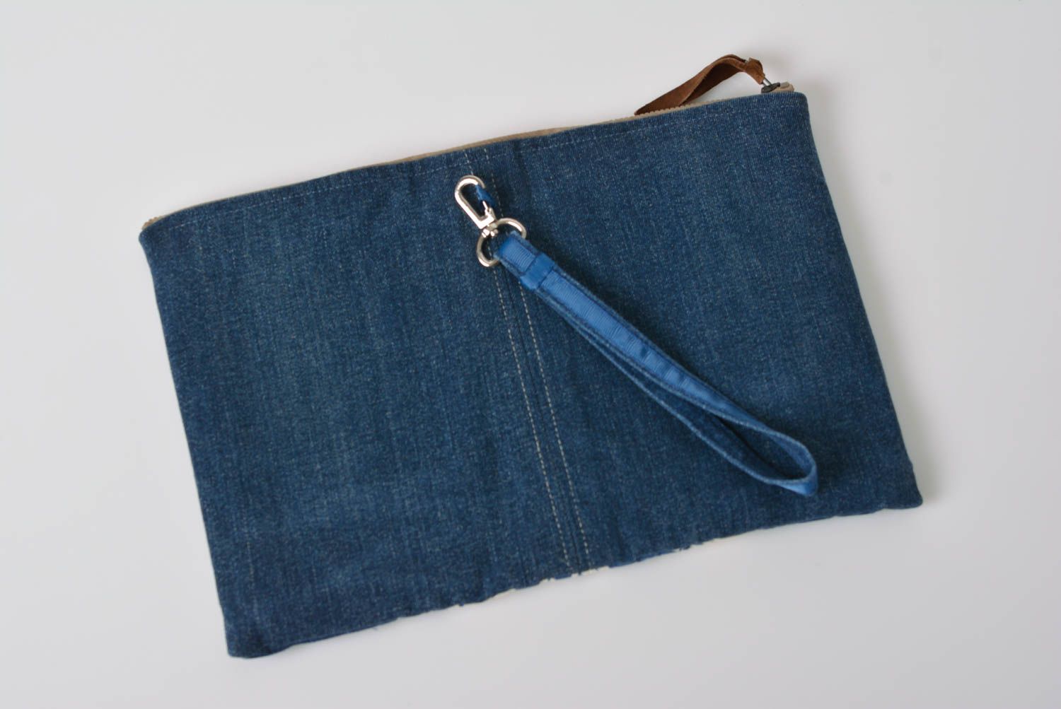Handmade stylish clutch bag made of denim and cotton with zipper and loop photo 4
