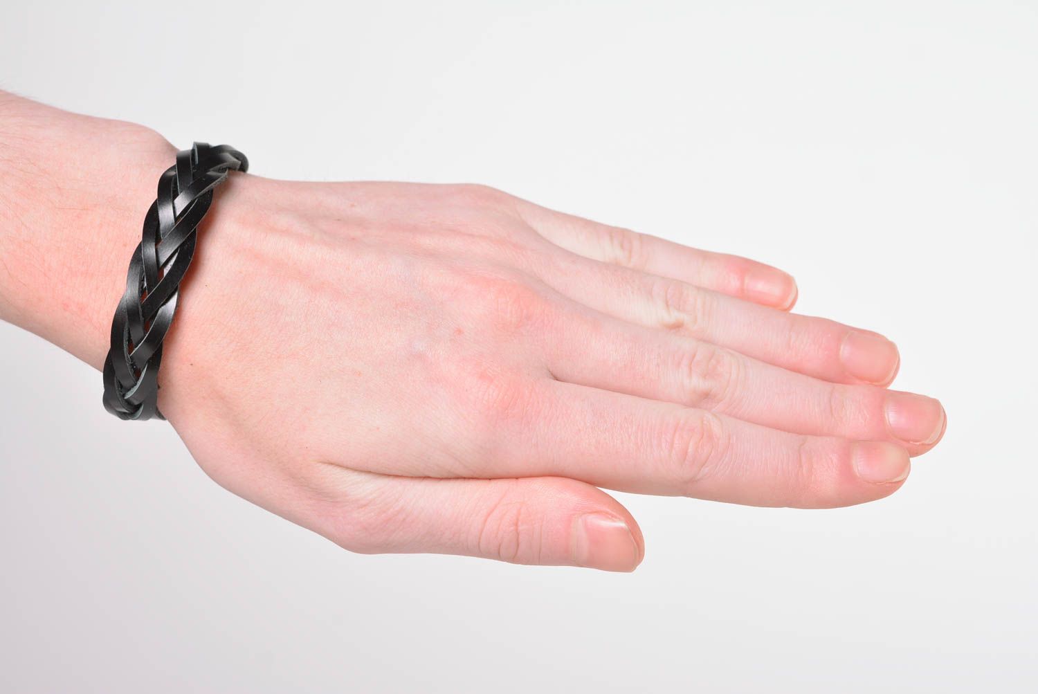Bracelet cuir tressé fait main Bracelet noir Accessoire pour femme Bijou cuir photo 3