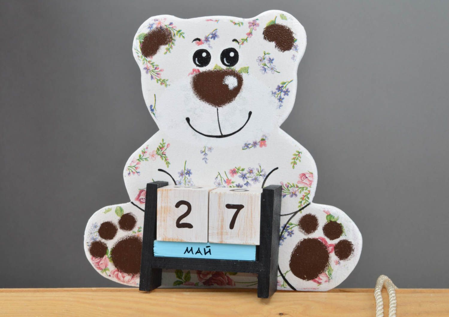Kinder Holz Tischkalender Bär in Decoupage Technik handgeschaffen lustig grell foto 2