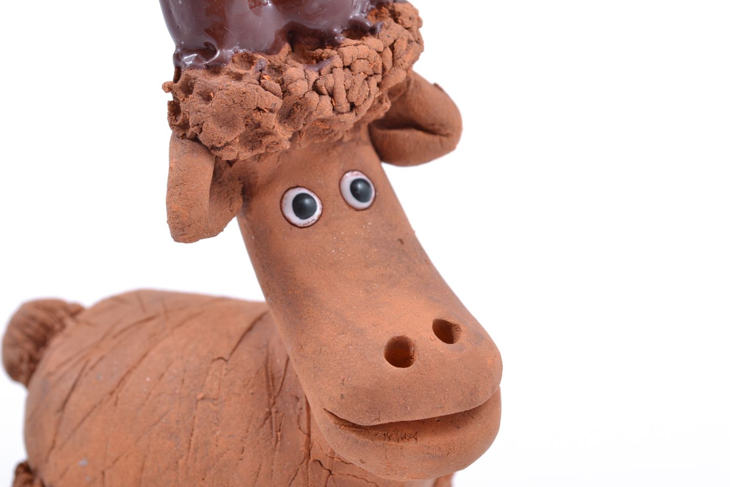 Figurine décorative Chèvre brune terre cuite couleurs acryliques faite main photo 3