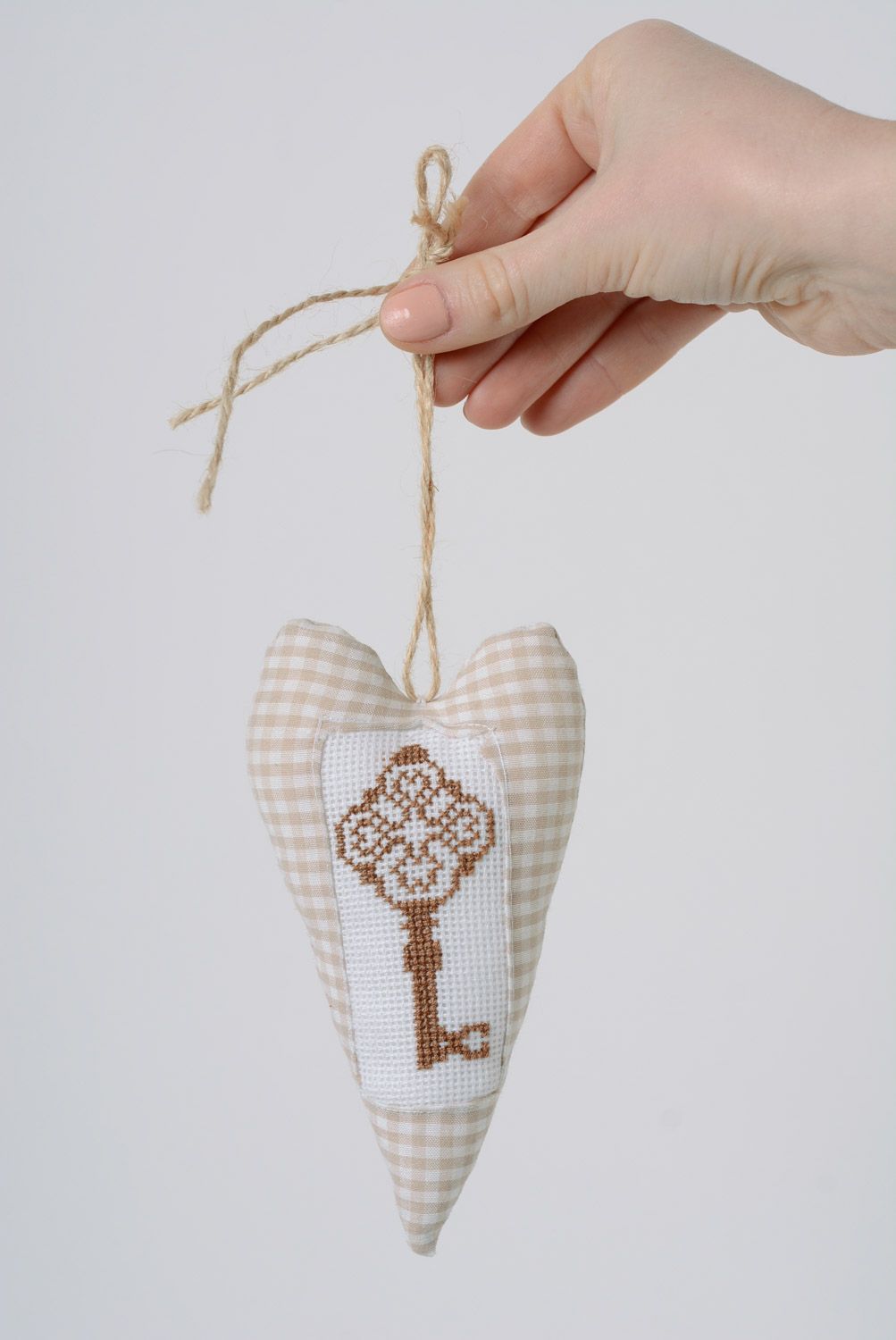White and brown handmade heart-shaped wall hanging sewn of fabric with embroidery photo 3