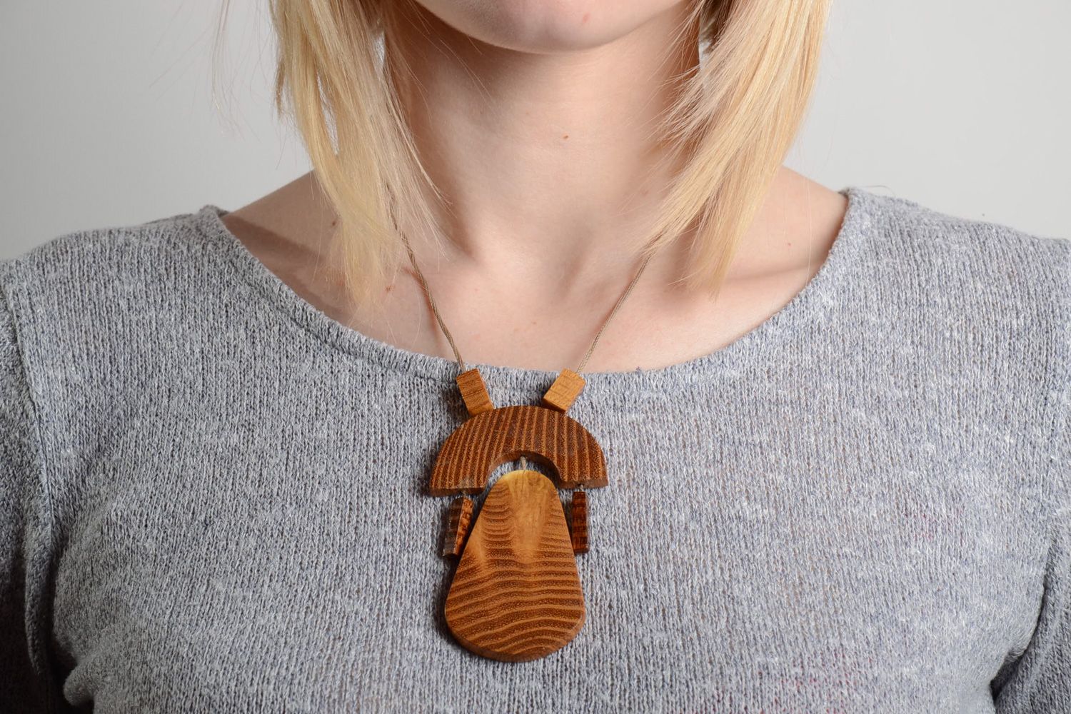 Handmade massive carved wooden and tinted neck pendant in ethnic style for women photo 2