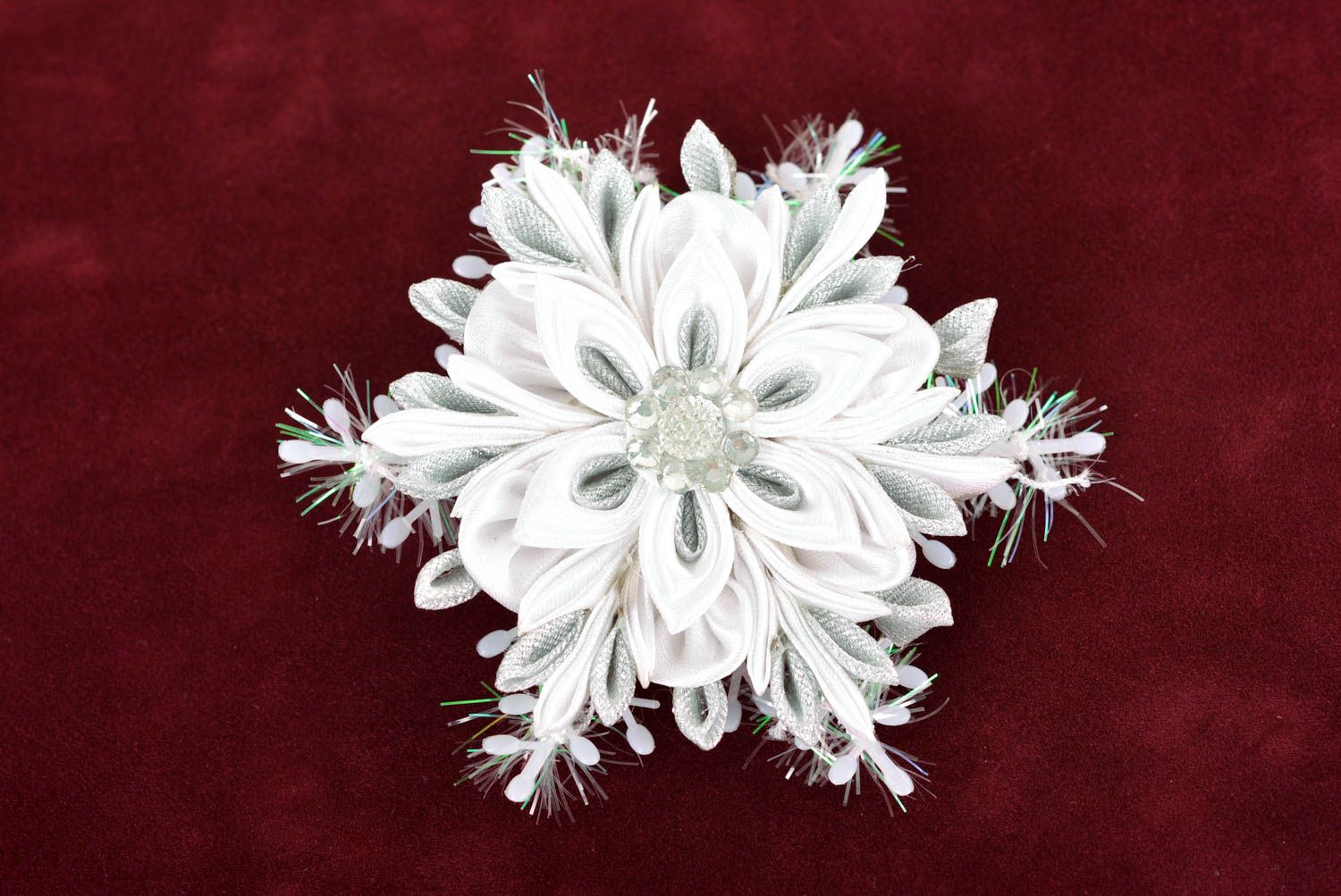 Handmade Blüte fürs Haar in Weiß Haarspange Blume Mode Schmuck für Mädchen foto 1