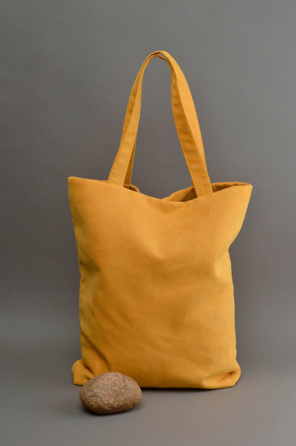 Stilvolle bunte gelbe Tasche handmade aus künstlichem Wildleder mit Innentasche foto 1