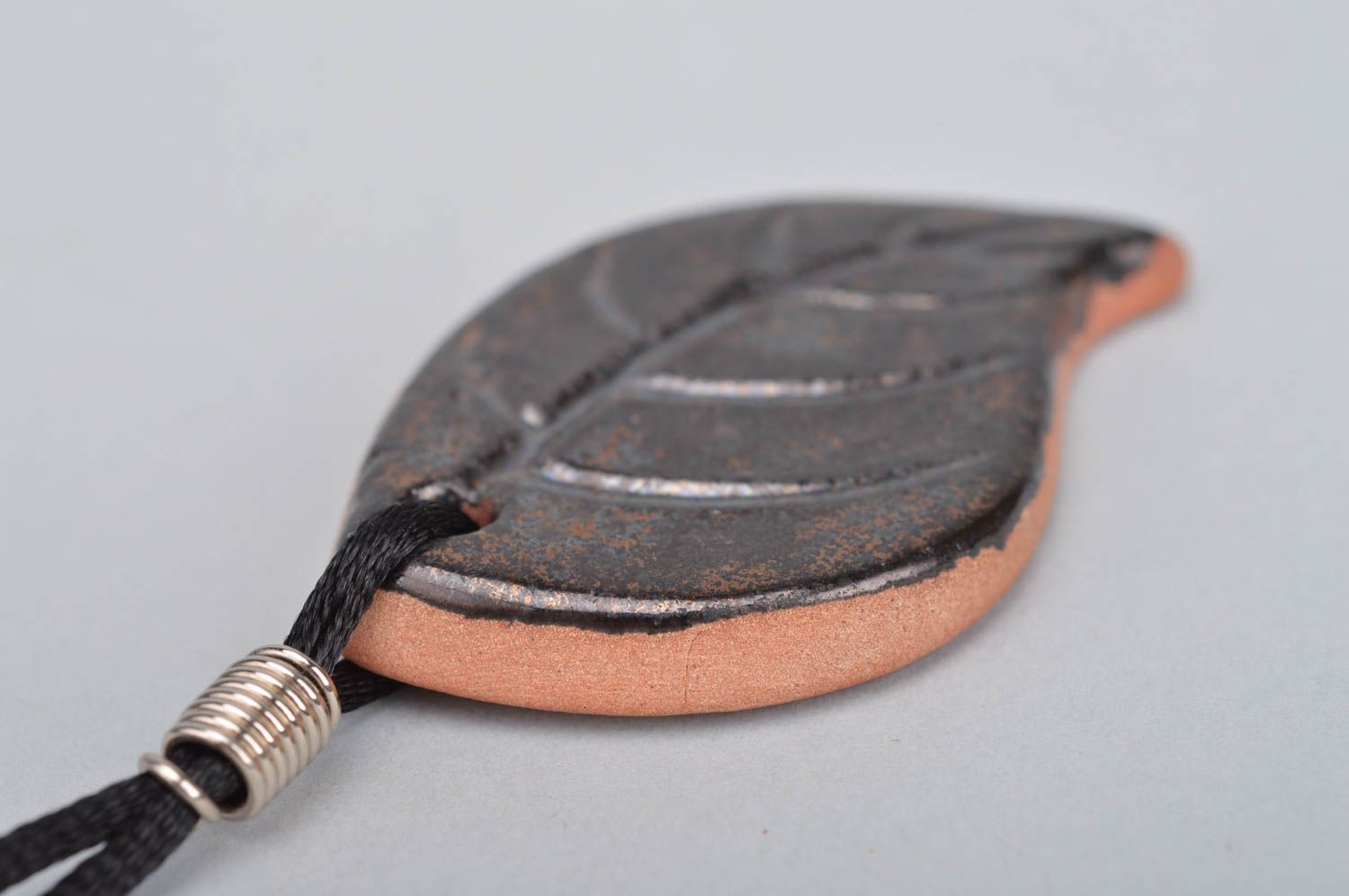 Beautiful handmade unusual clay leaf shaped pendant painted with glaze photo 4