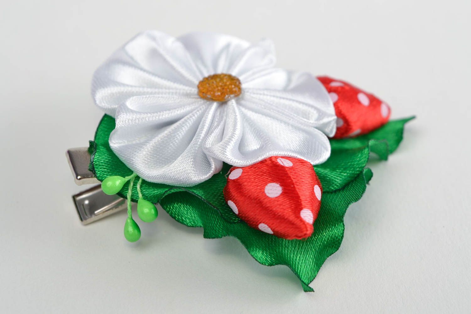 Beautiful handmade designer satin ribbon flower hair clip for children photo 3