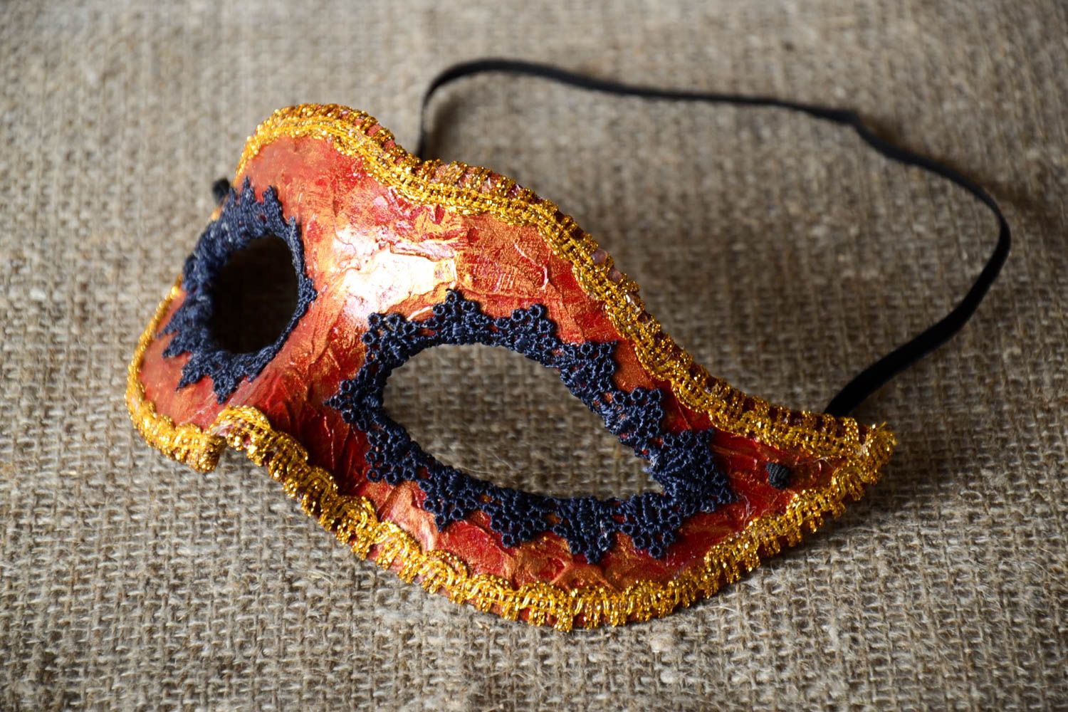 Máscara navideña hermosa hecha a mano idea para carnaval accesorio de disfraz  foto 1