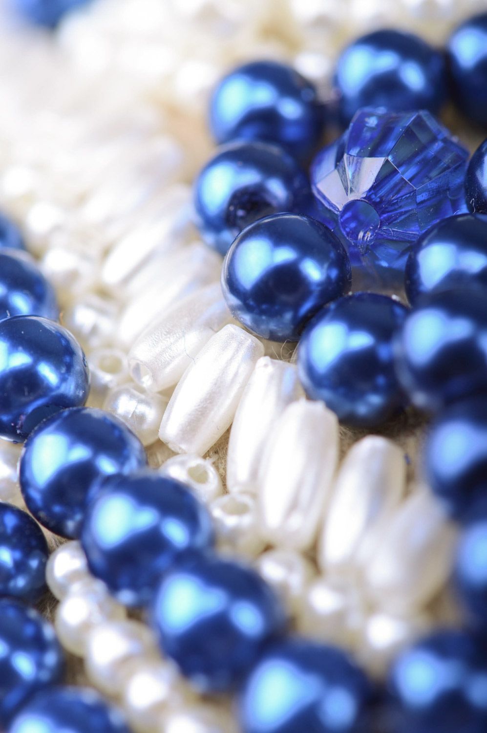 Collier col en perles fantaisie bleues avec ruban blanc élégant fait main photo 2
