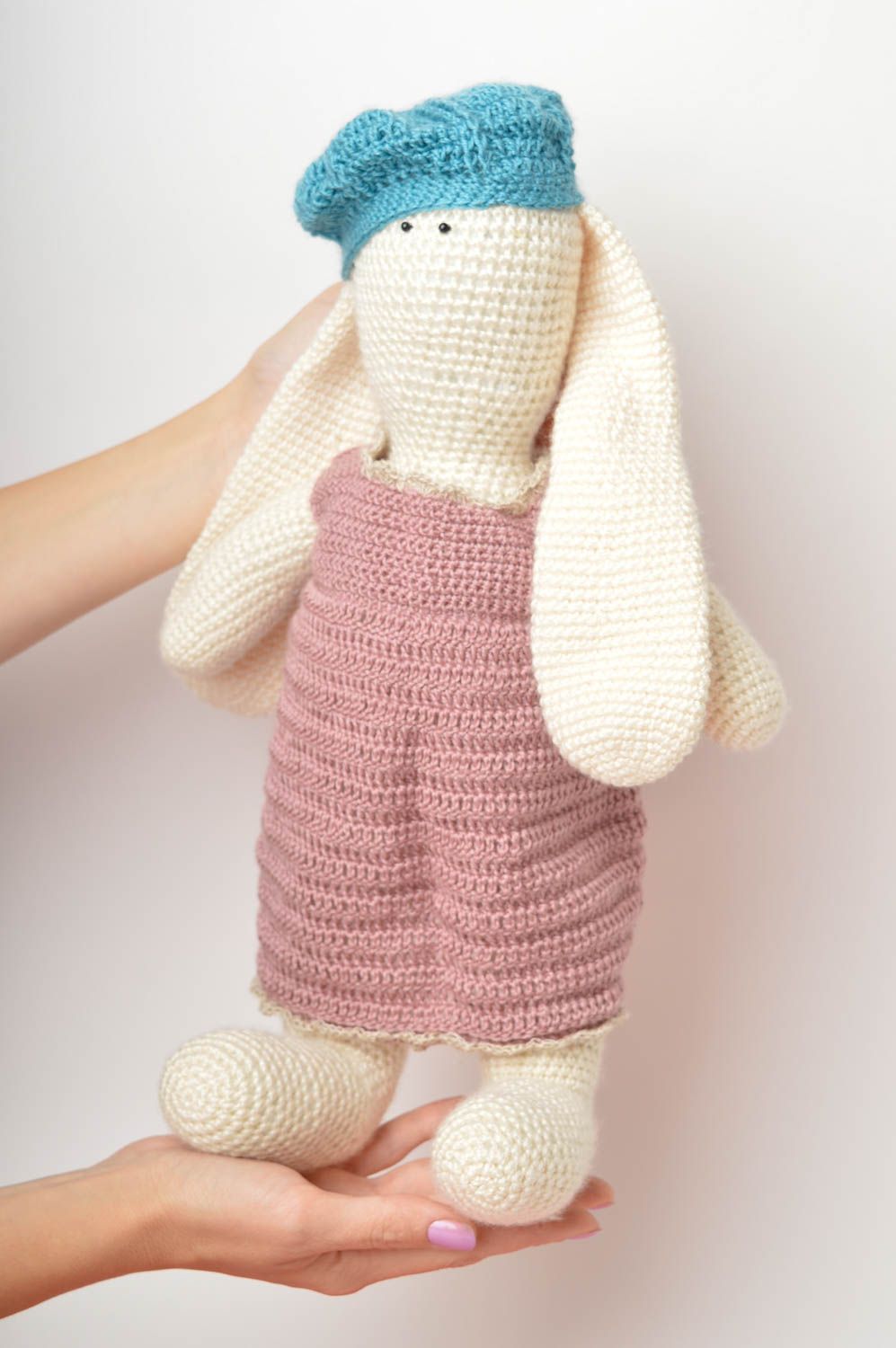 Peluche de animal hecho a mano juguete tejido conejo objeto de decoración foto 4