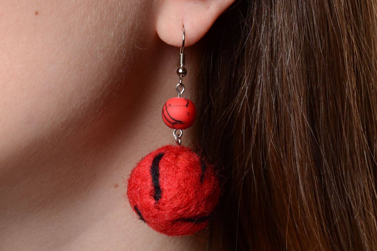Red and black handmade women's felted wool ball earrings photo 1