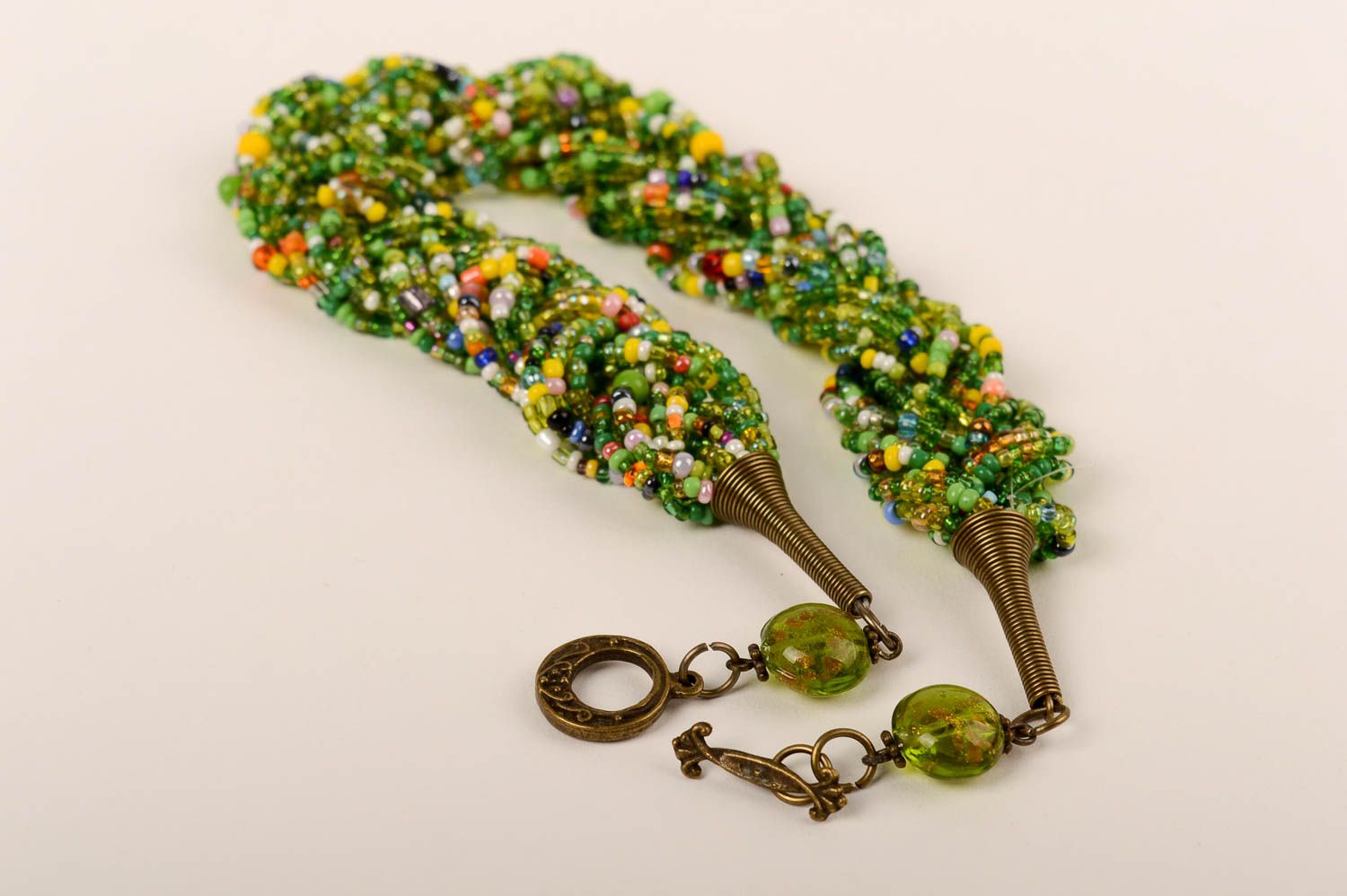 Collar de abalorios artesanal verde elegante regalo original bisutería de moda foto 3
