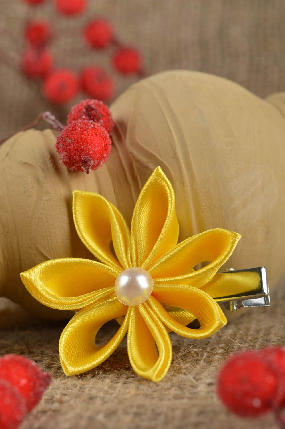Аксессуар для волос хэнд мэйд заколка канзаши детское украшение Желтый цветок фото 1