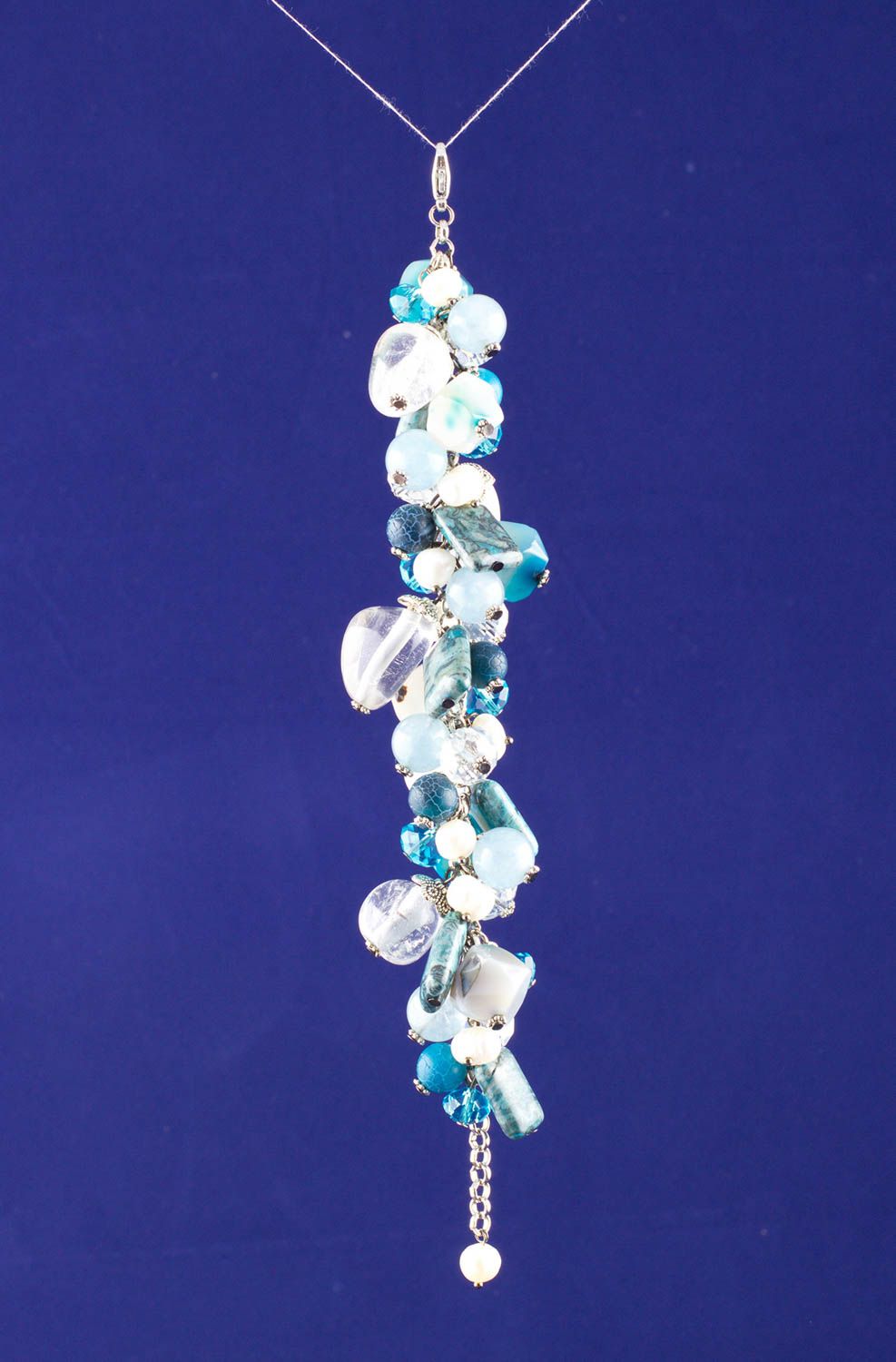 Handmade transparent and blue stone beads bracelet on-chain for her photo 2