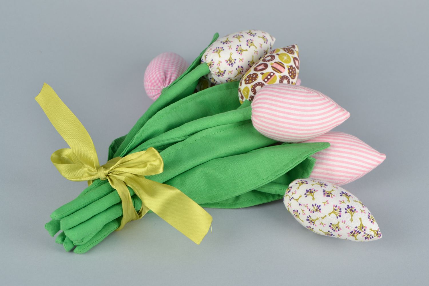 Bouquet of decorative flowers made of fabric 9 items  photo 4