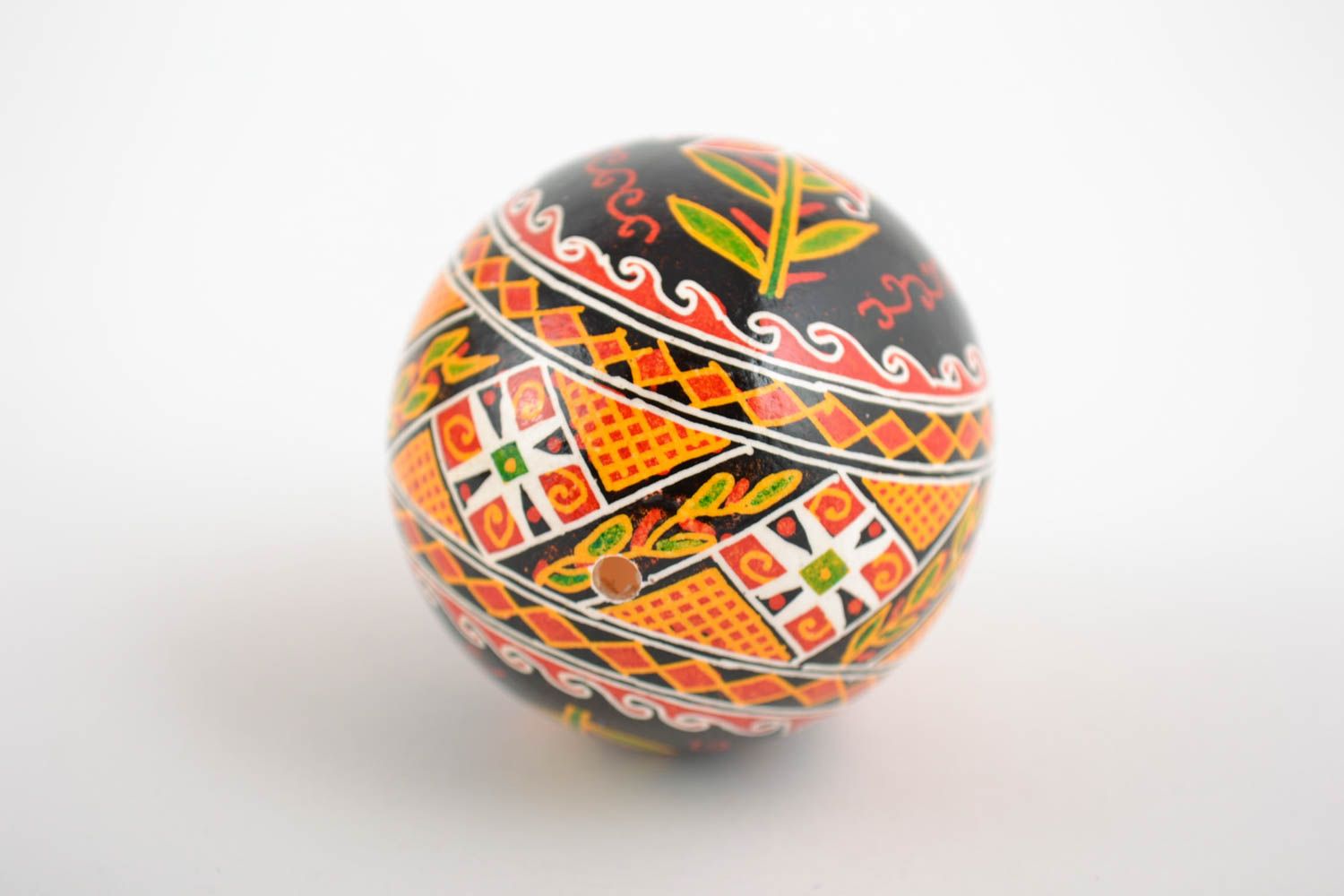 Huevo de Pascua pintado con acrílicos artesanal bonito foto 5