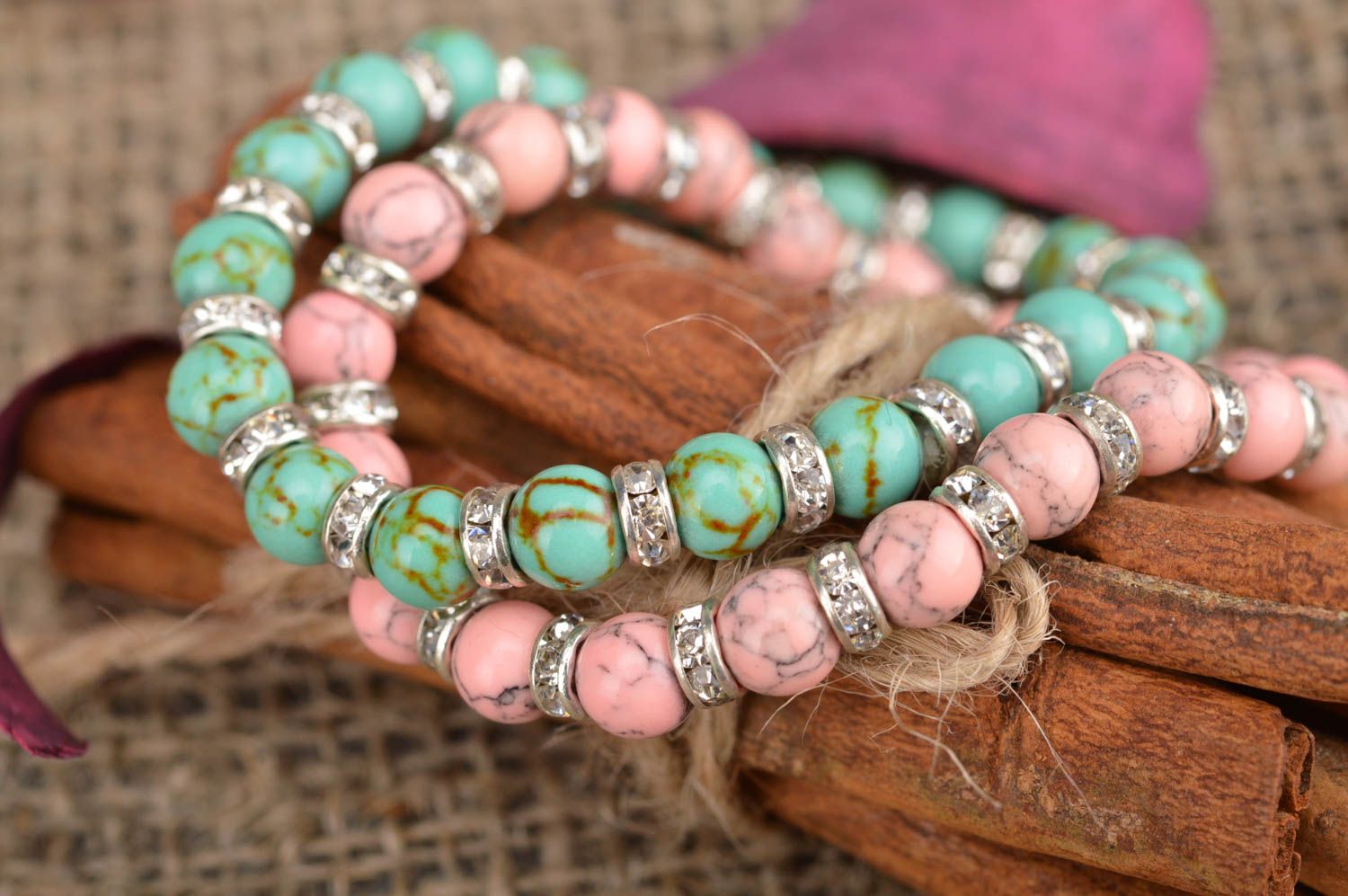 Bracelets en perles fantaisie faits main rose et vert 2 accessoires bijoux photo 1