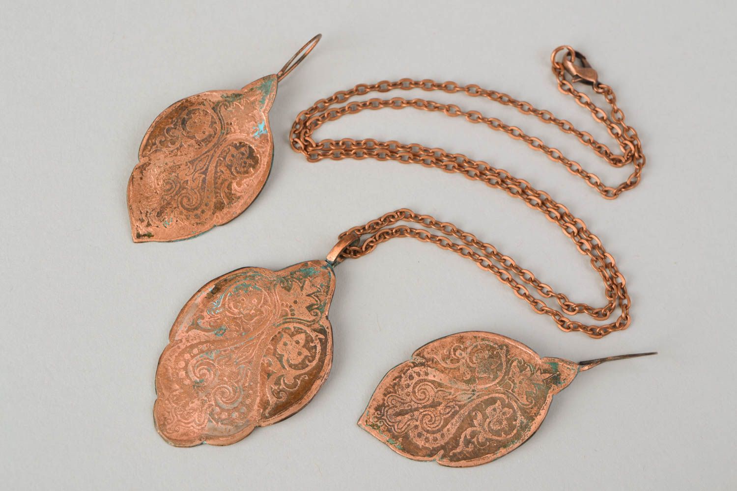 Copper jewelry set made using patina coating and etching technique photo 5