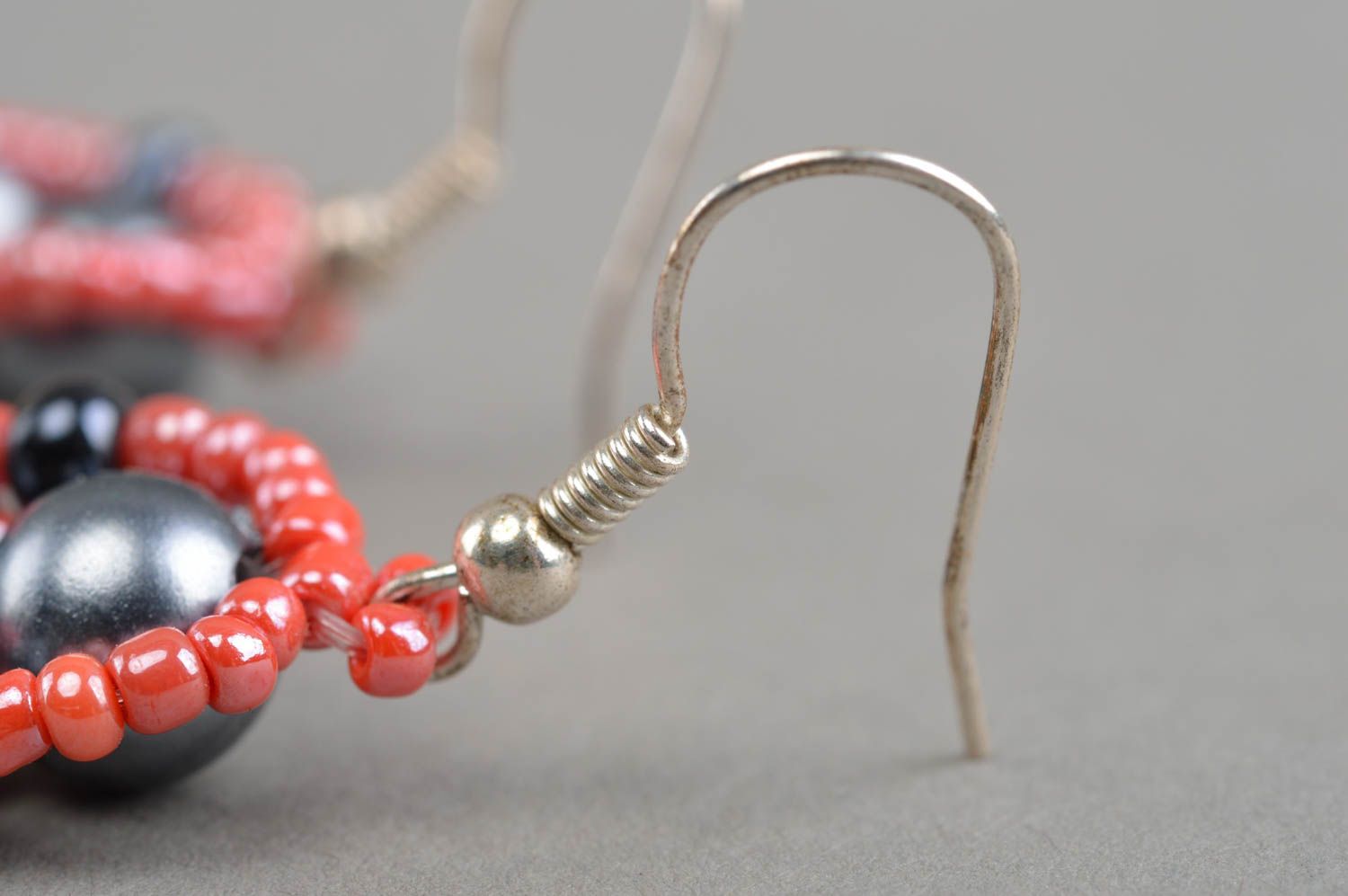 Boucles d'oreilles en perles de rocaille faites main rose gris bijou pour femme photo 4