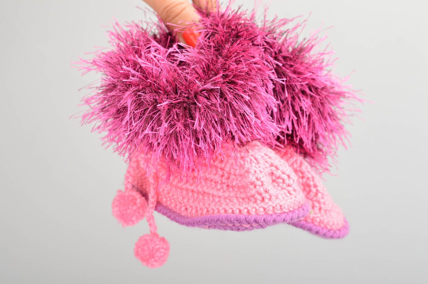 Chaussons roses pour bébé fils acryliques tricotés au crochet faits main photo 3
