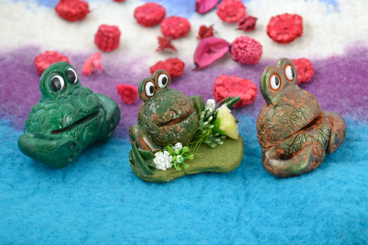 Handmade statuettes of clay little frogs set of 3 pieces colorful  photo 1