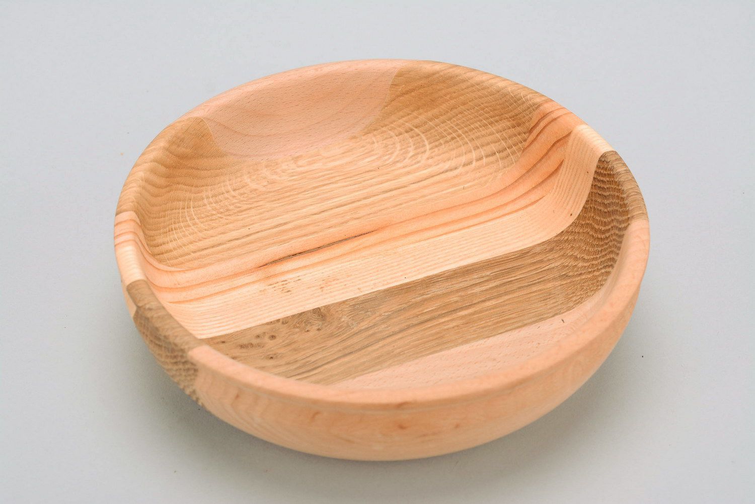 Plato de madera para los productos secos foto 3