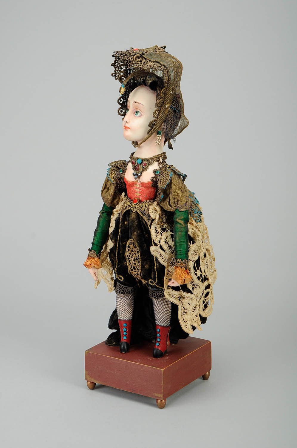 Designer's Doll with Musical Mechanism photo 1