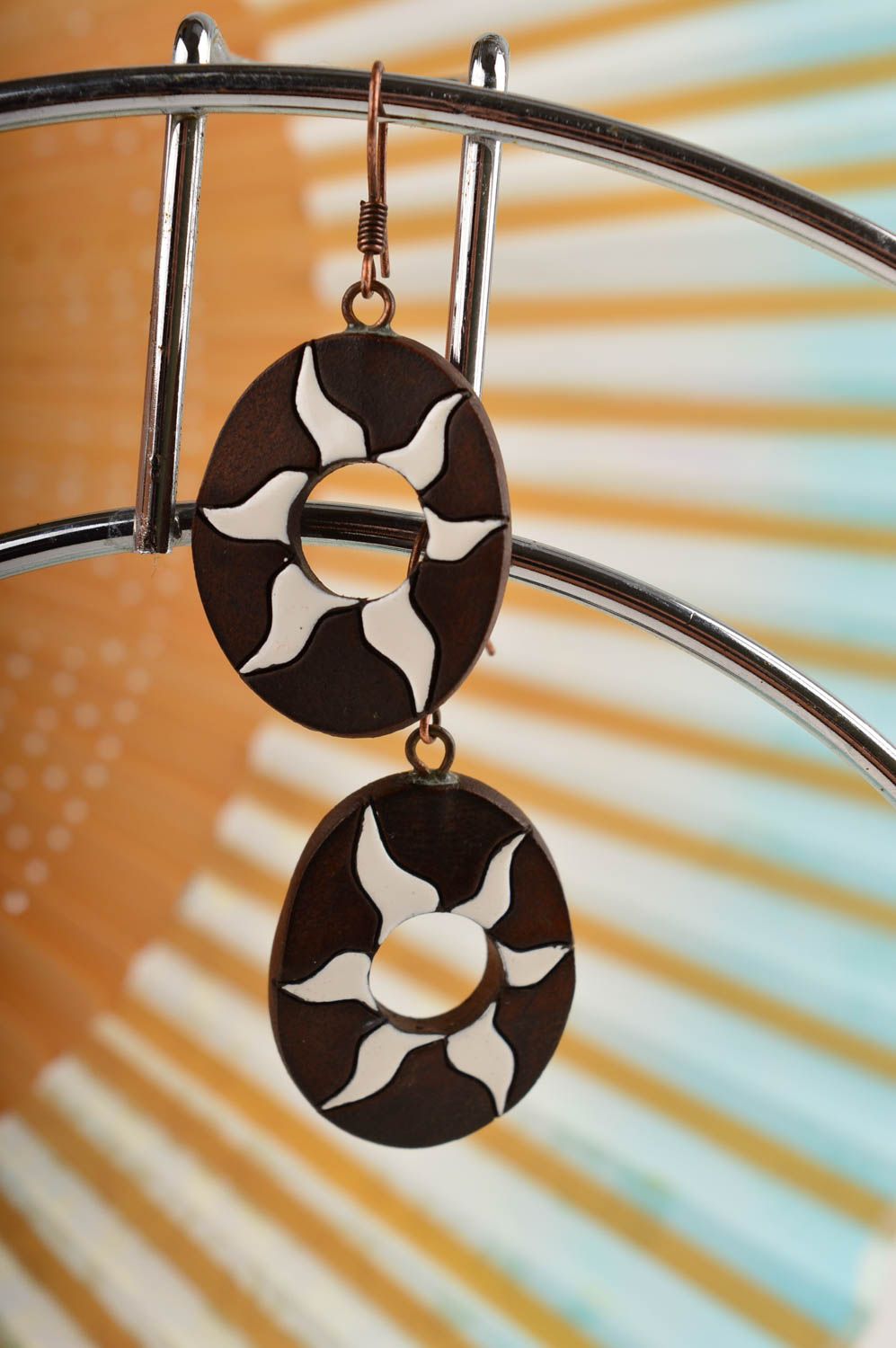Красивые серьги украшение ручной работы керамические серьги с росписью фото 3