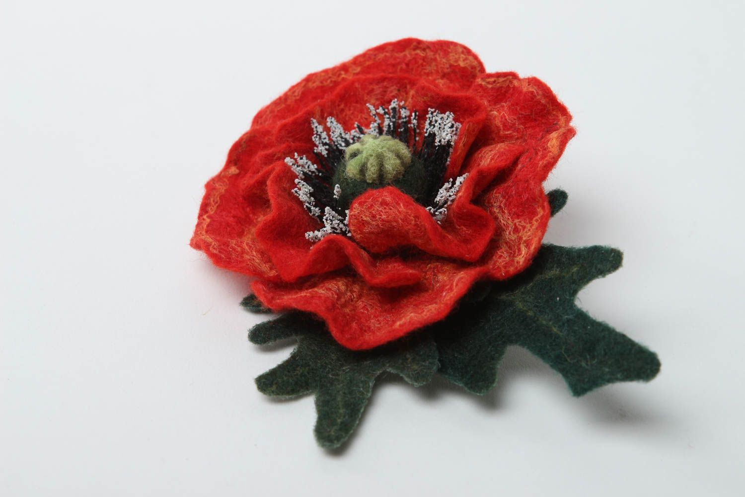 Broche fleure Bijou fait main Accessoire femme original laine design rouge  photo 3