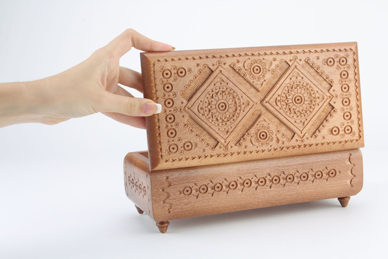 Wooden carved jewelry box photo 1