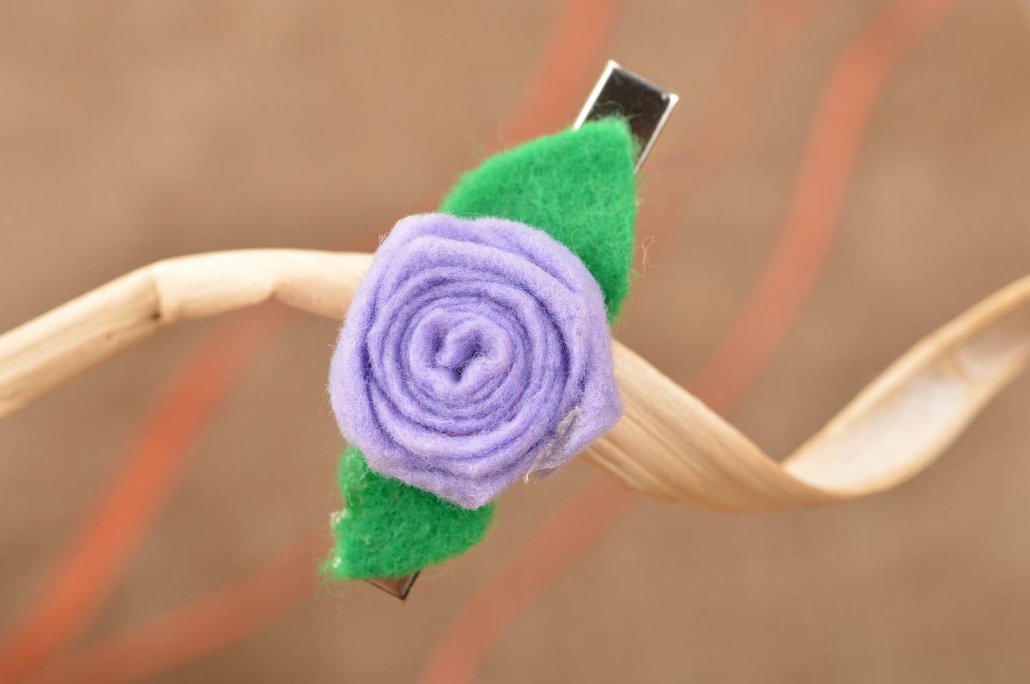 Small decorative designer metal hair clip with violet felt flower  photo 1