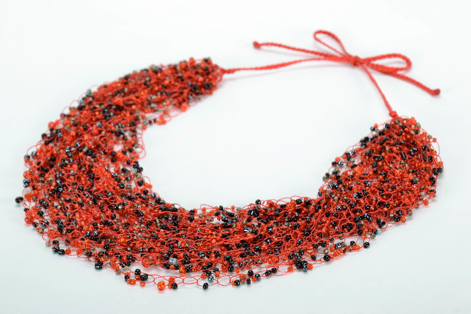 Red and black bead necklace photo 3