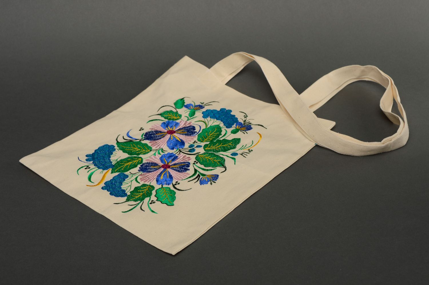 Текстильная сумка ручной работы с вышивкой в украинском стиле фото 5