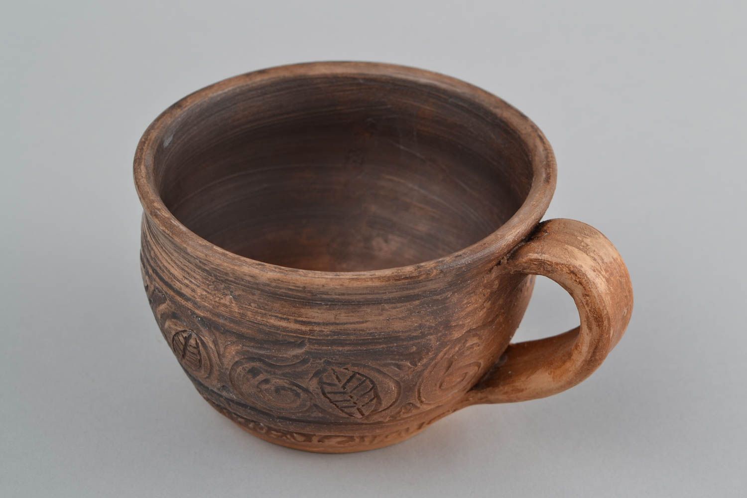 Natural large glazed clay cup with handle in brown color with pattern 0,57 lb photo 4