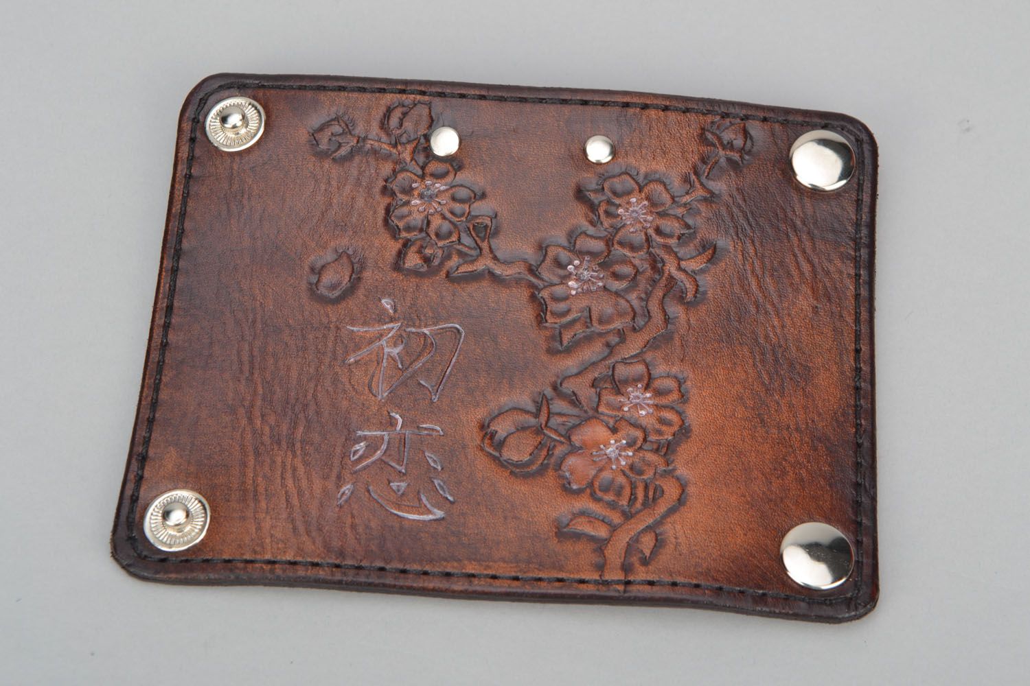Natural leather key case Sakura photo 1