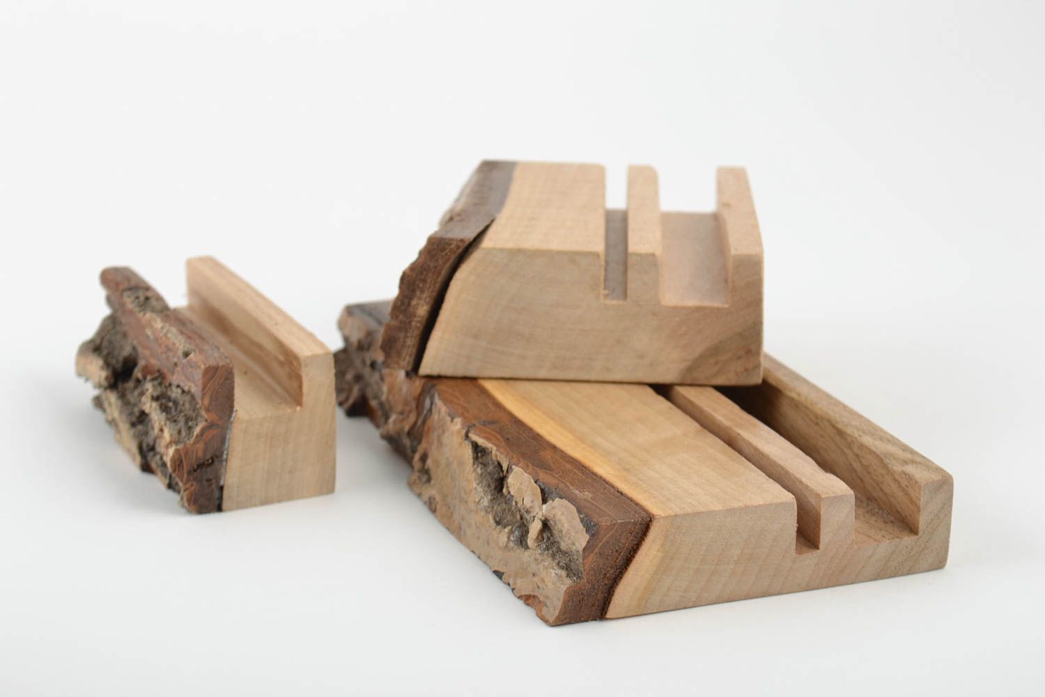 Conjunto de soportes para móvil y tablet hechos a mano de madera 3 artículos  foto 2