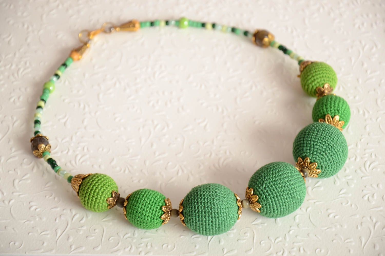 Halskette Frauen handmade Kette Holzperlen Modeschmuck Collier in Grün schön  foto 1