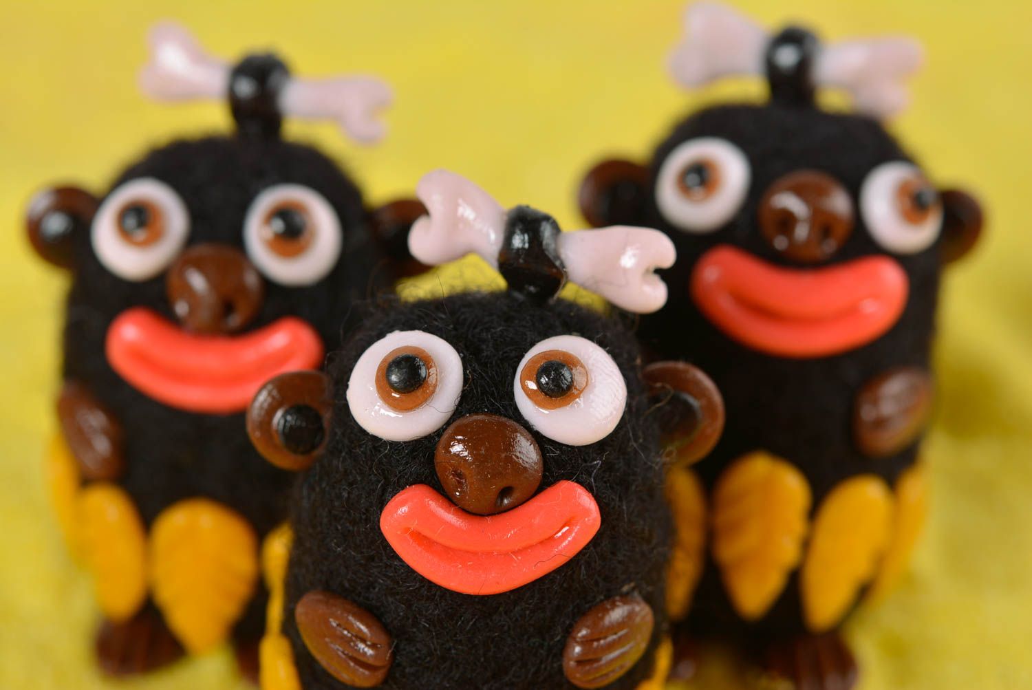 Handmade schöne Spielzeuge Geschenke für Kinder Haus Deko aus Wolle 3 Stück  foto 2