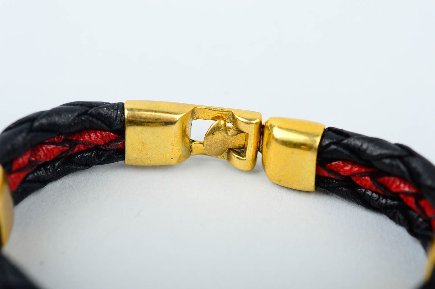 Кожаный браслет хенд мейд темный браслет на руку необычный подарок широкий фото 5
